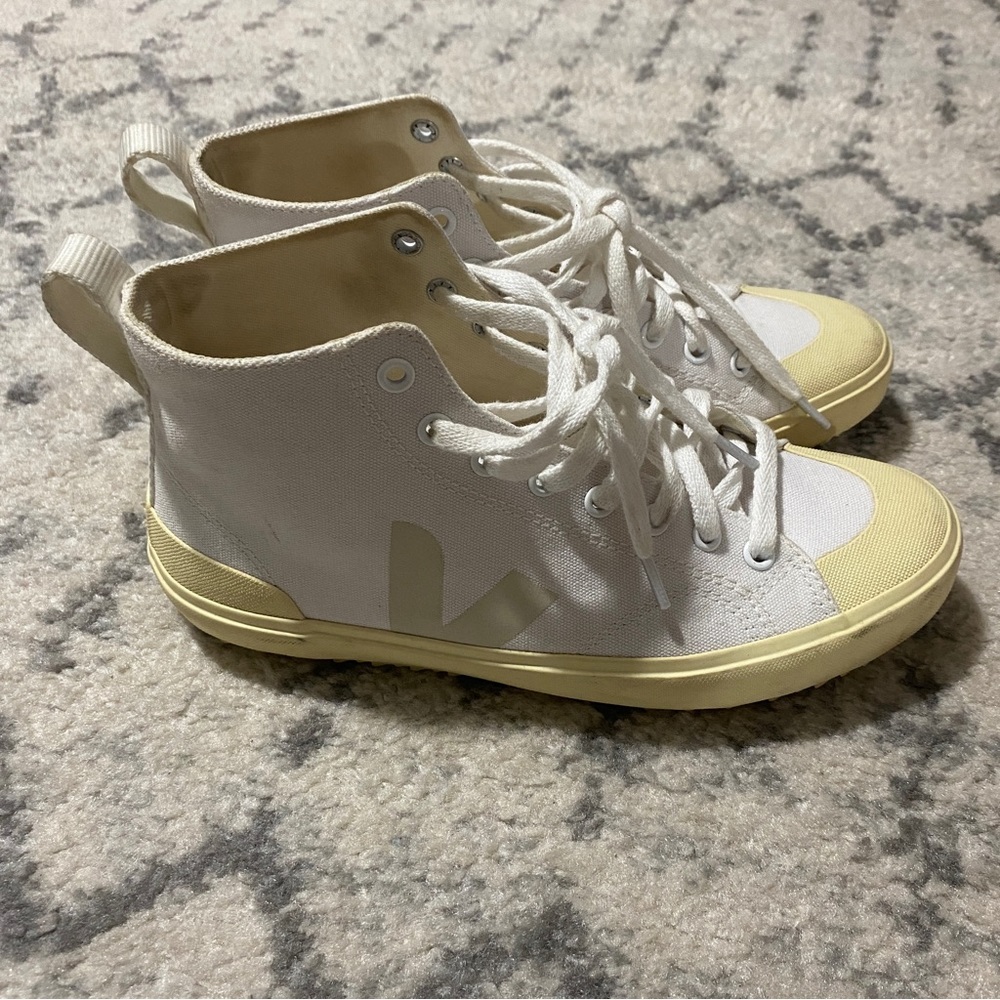 VEJA Nova high top canvas sneaker white beige size 7 women’s